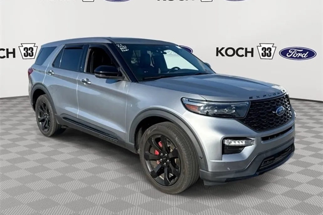 2021 Ford Explorer ST photo 1