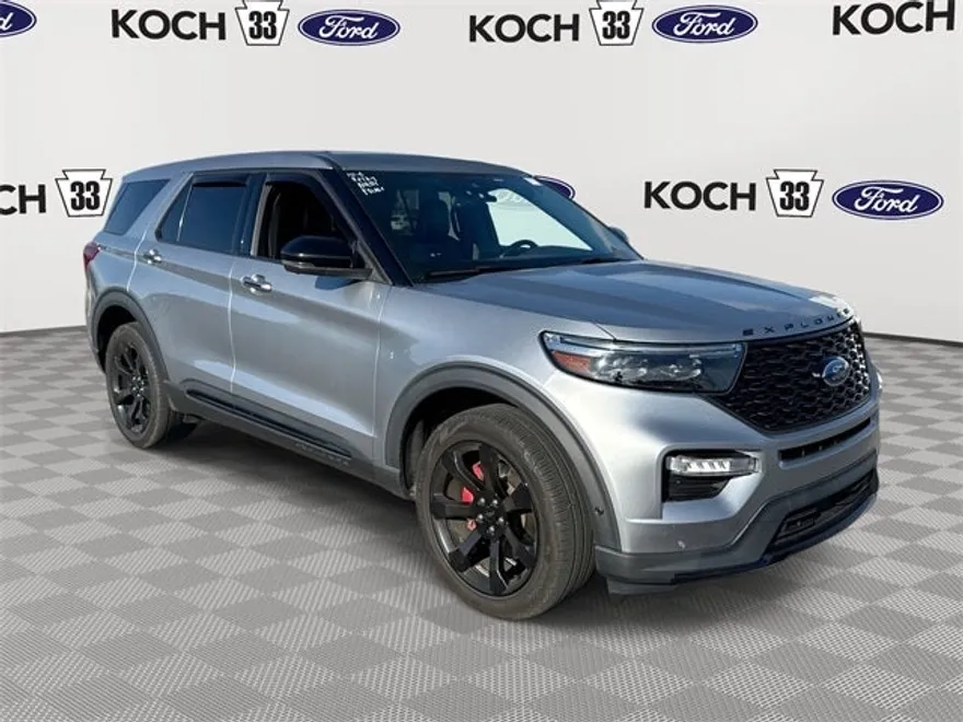 2021 Ford Explorer ST photo 1