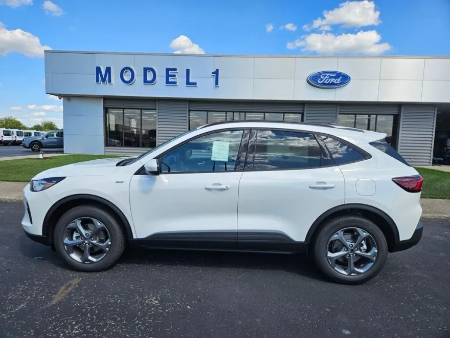 2025 Ford Escape ST-Line Select photo 1