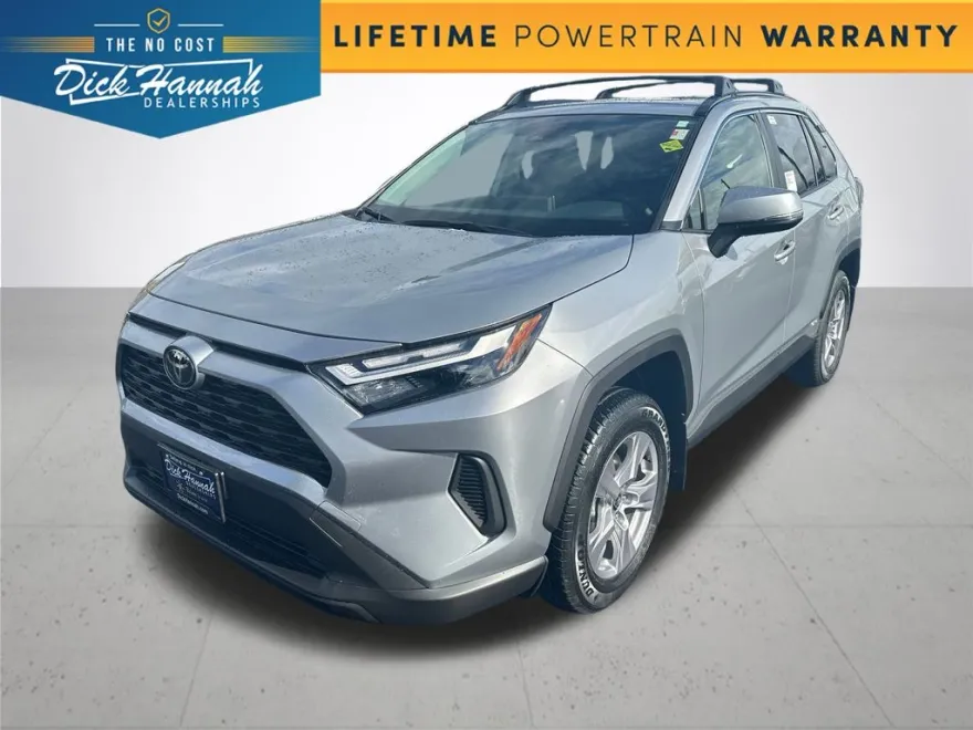 2025 Toyota RAV4 Hybrid XLE photo 1