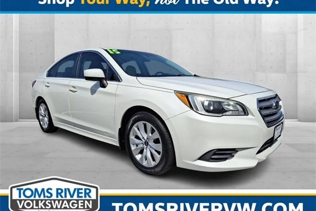 2015 Subaru Legacy 2.5i Premium photo 1
