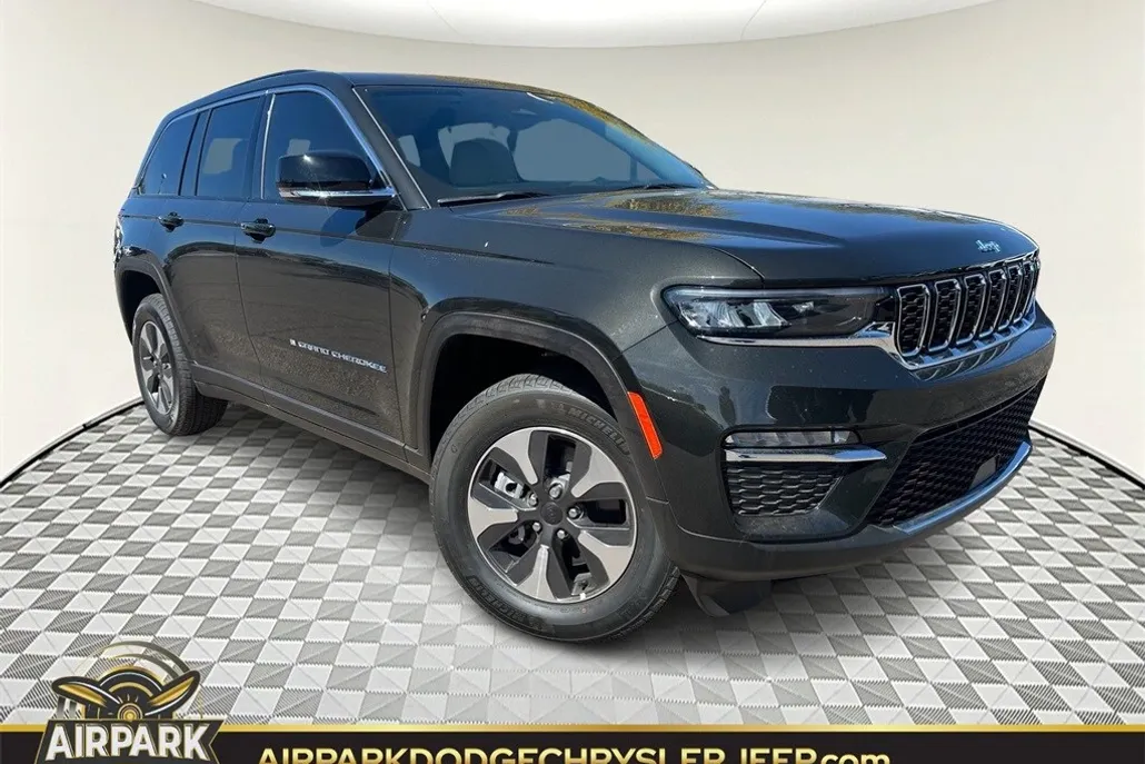 2023 Jeep Cherokee 4xe Base photo 1