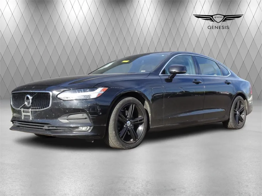 2018 Volvo S90 T5 Momentum photo 1