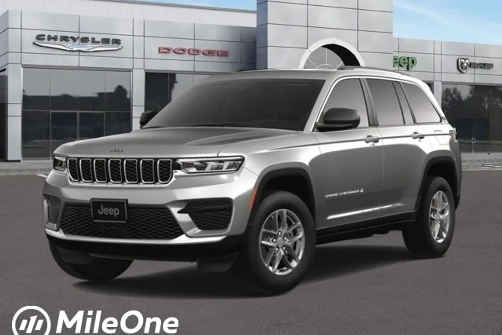 2025 Jeep Grand Cherokee Laredo photo 1
