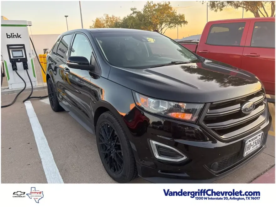 2018 Ford Edge Sport photo 1