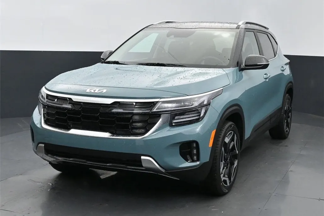 2026 Kia Seltos SX photo 1