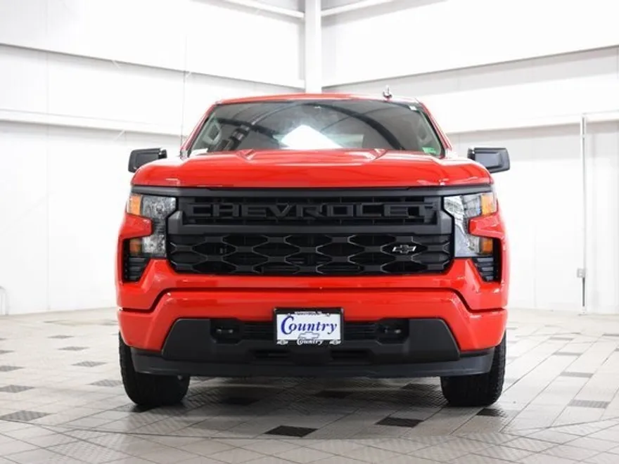 2025 Chevrolet Silverado 1500 Custom photo 1