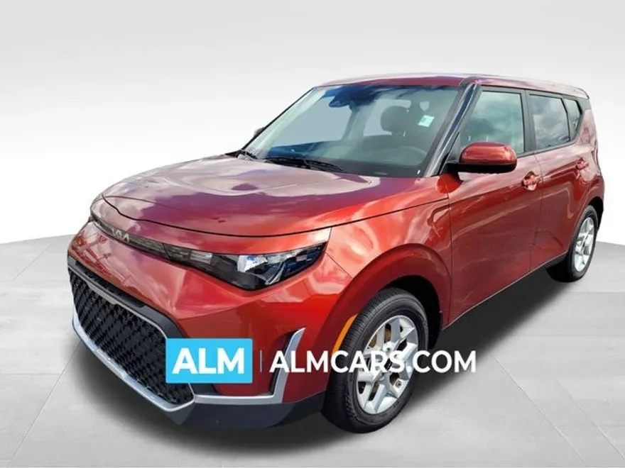 2025 Kia Soul LX photo 1