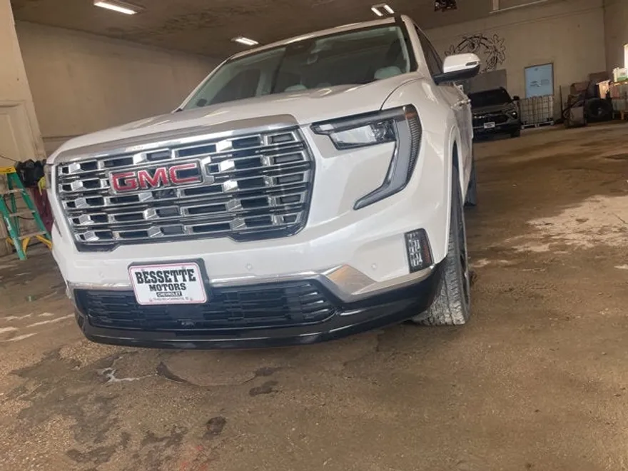 2024 Gmc Acadia Denali photo 1
