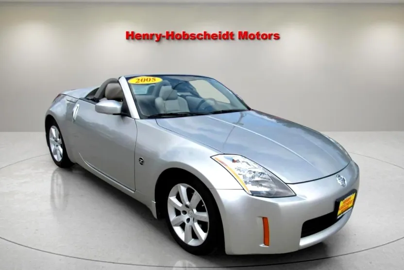 2005 Nissan 350Z Touring photo 1