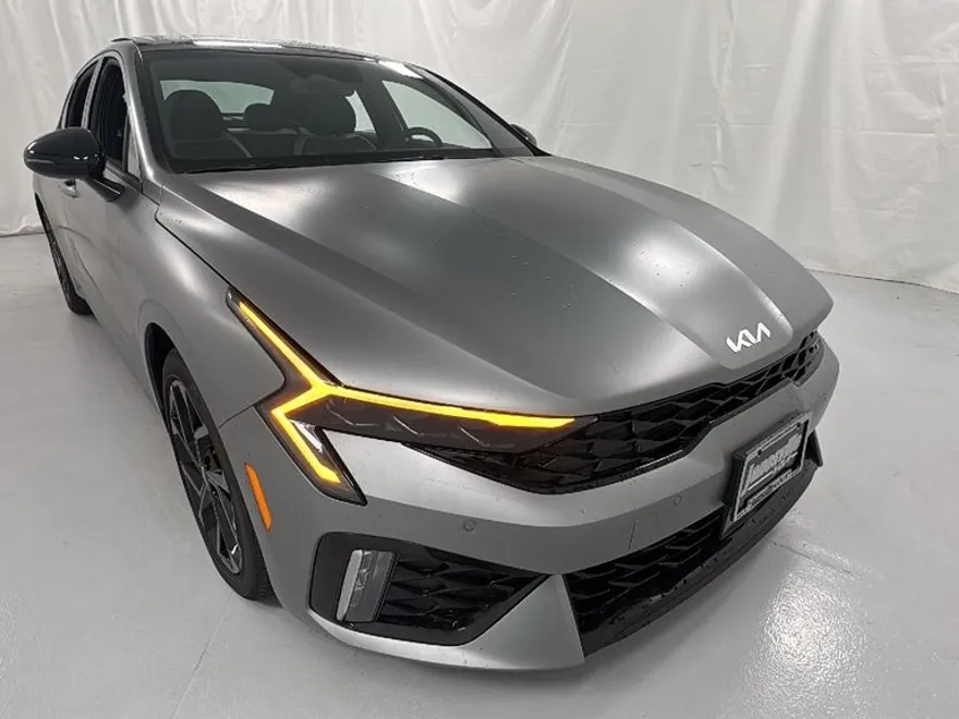 2026 Kia K5 GT-Line photo 1