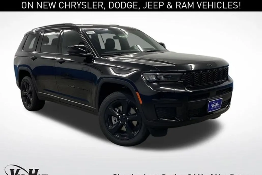 2025 Jeep Grand Cherokee Altitude photo 1