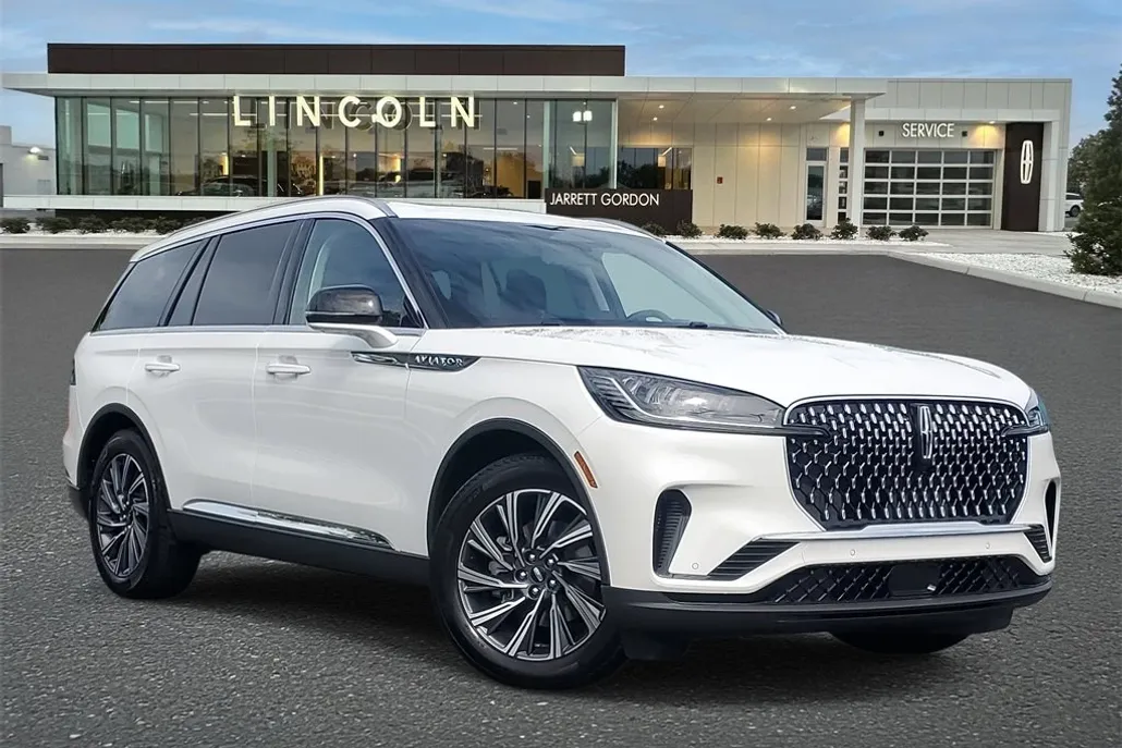 2025 Lincoln Aviator Premiere photo 1