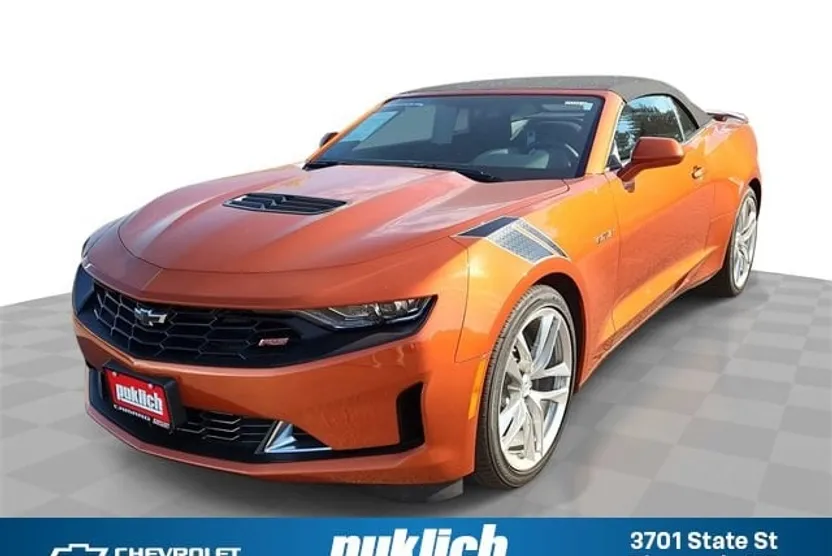 2023 Chevrolet Camaro LT1 photo 1