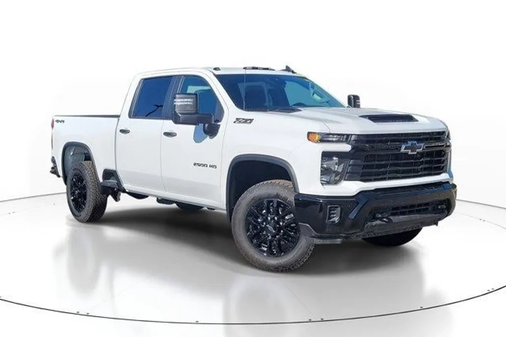2025 Chevrolet Silverado 2500HD Custom photo 1