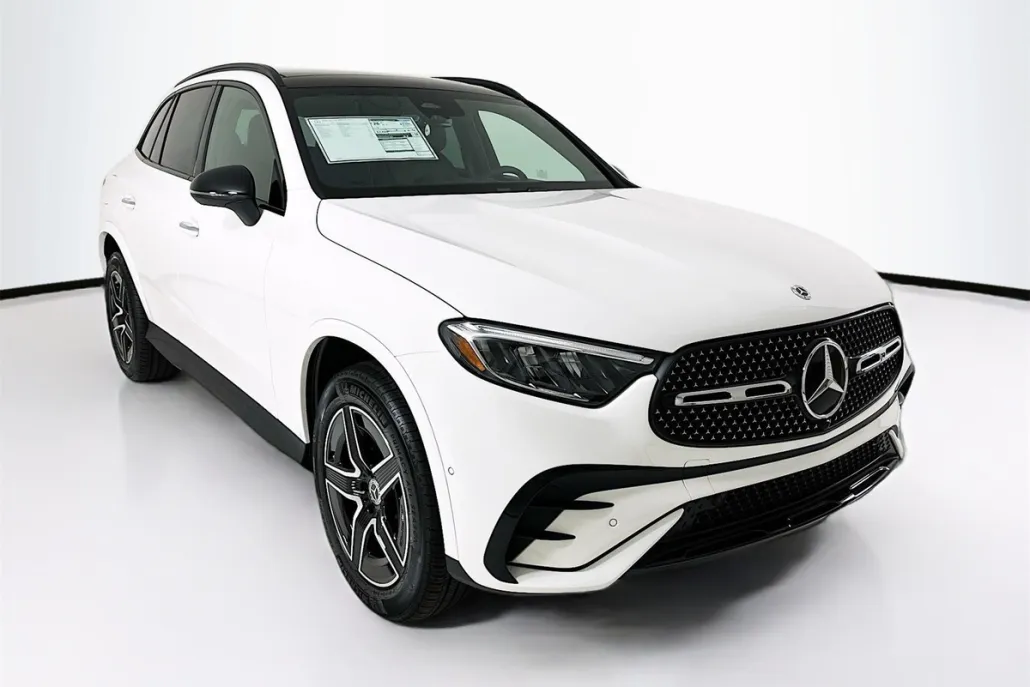2026 Mercedes Benz GLC 300 4MATIC photo 1