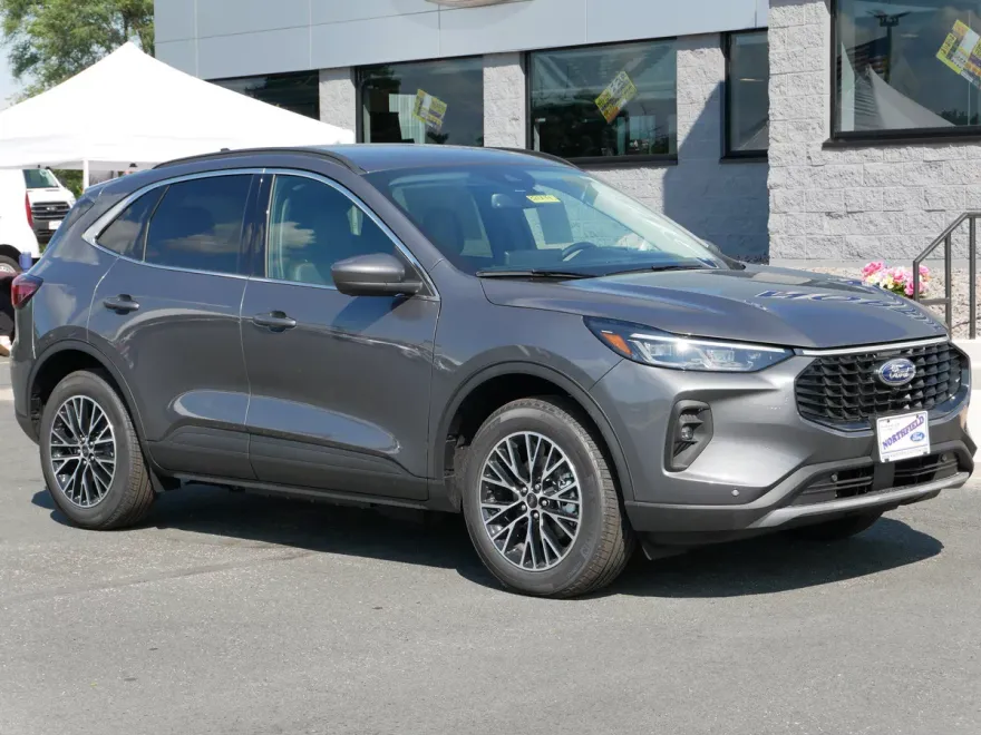 2025 Ford Escape Plug-In Hybrid photo 1