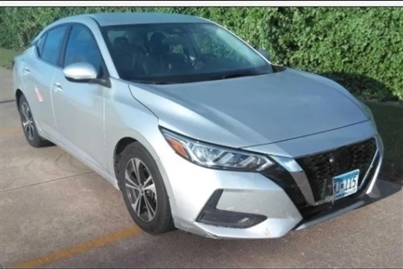 2022 Nissan Sentra SV photo 1
