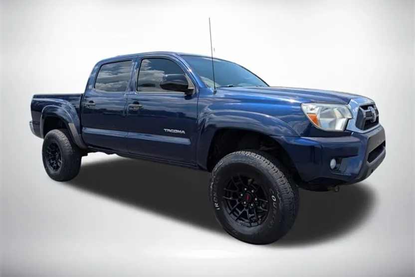2013 Toyota Tacoma PreRunner V6 photo 1
