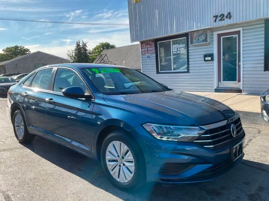 2019 Volkswagen Jetta SE R-Line photo 1