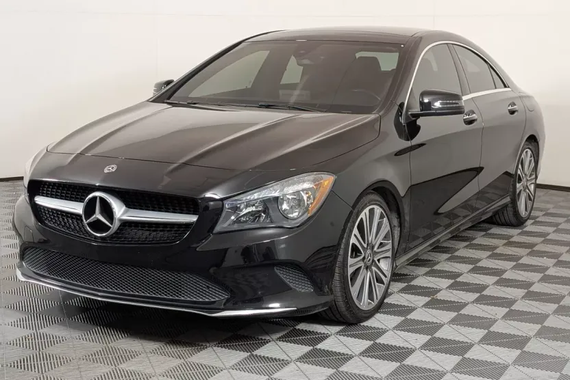 2018 Mercedes Benz CLA 250 photo 1