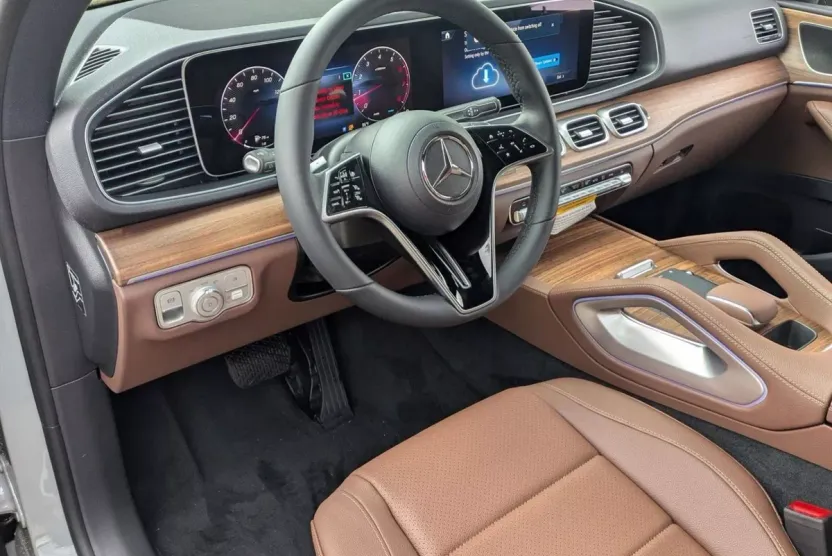 2026 Mercedes Benz GLE 450 4MATIC photo 1