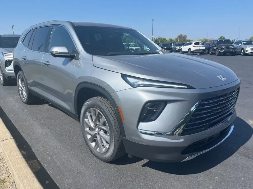 2026 Buick Enclave Preferred photo 1