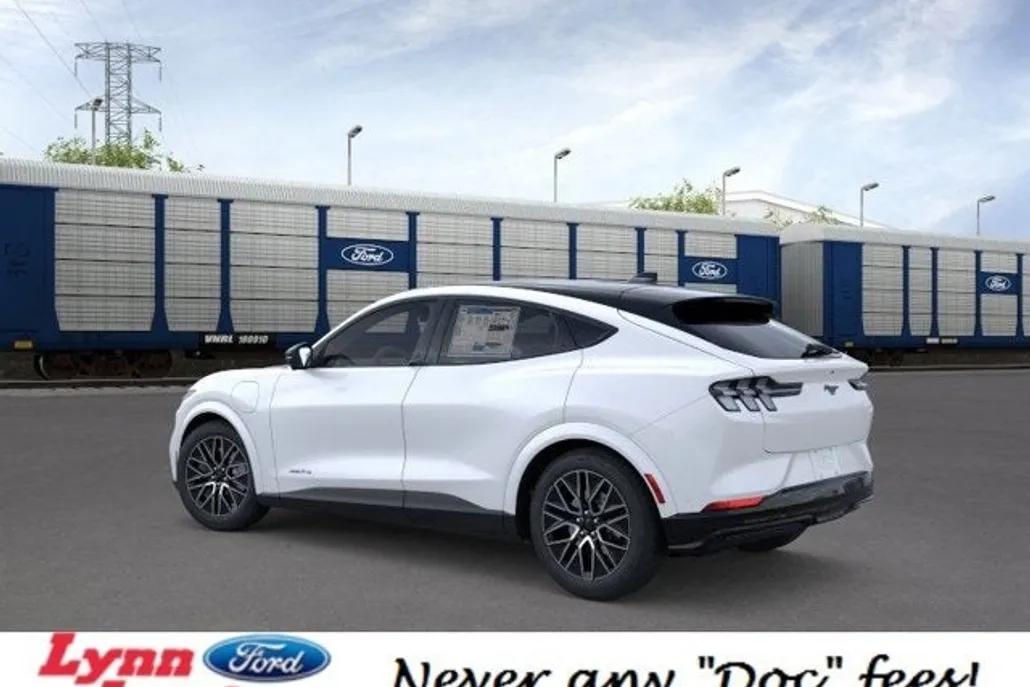 2025 Ford Mustang Mach-E Premium photo 1