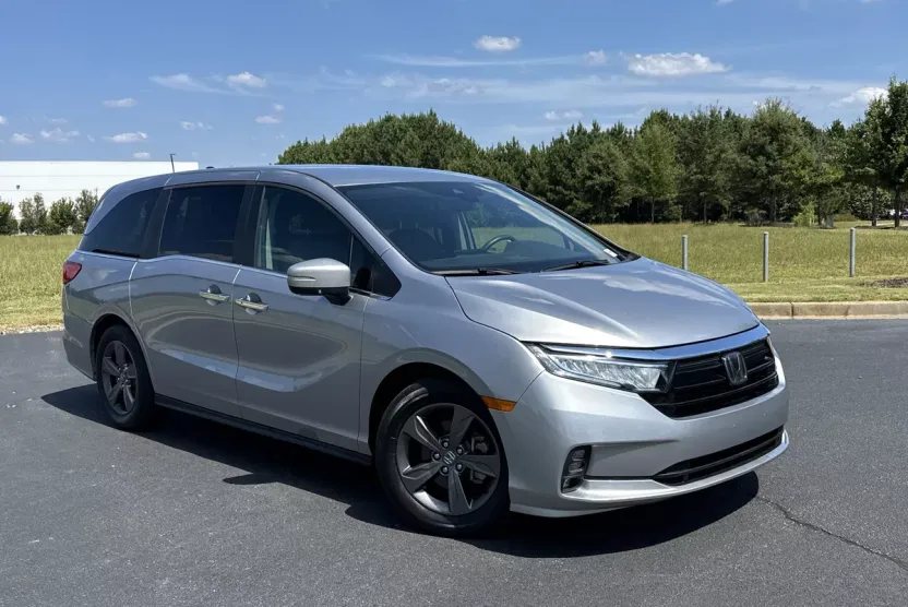 2022 Honda Odyssey EX photo 1