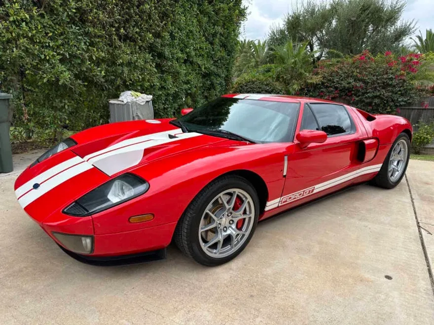 2005 Ford GT photo 1