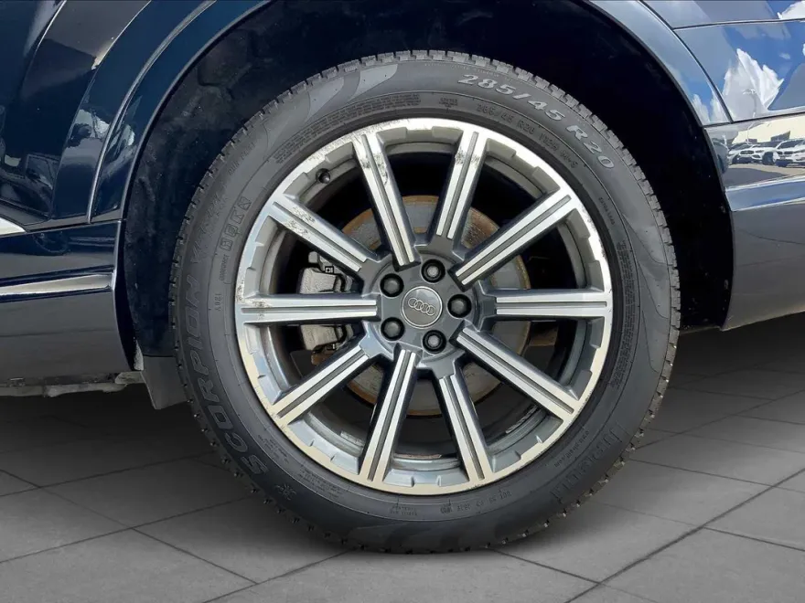 2017 Audi Q7 Premium photo 1