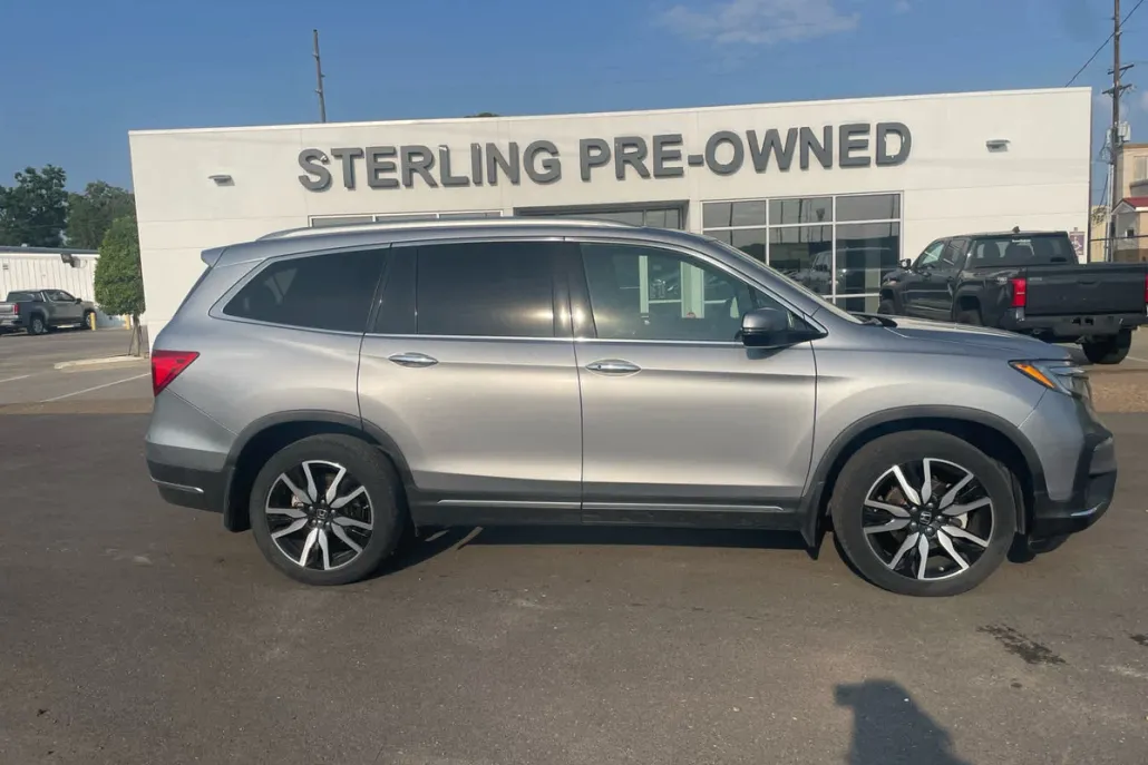 2019 Honda Pilot Elite photo 1