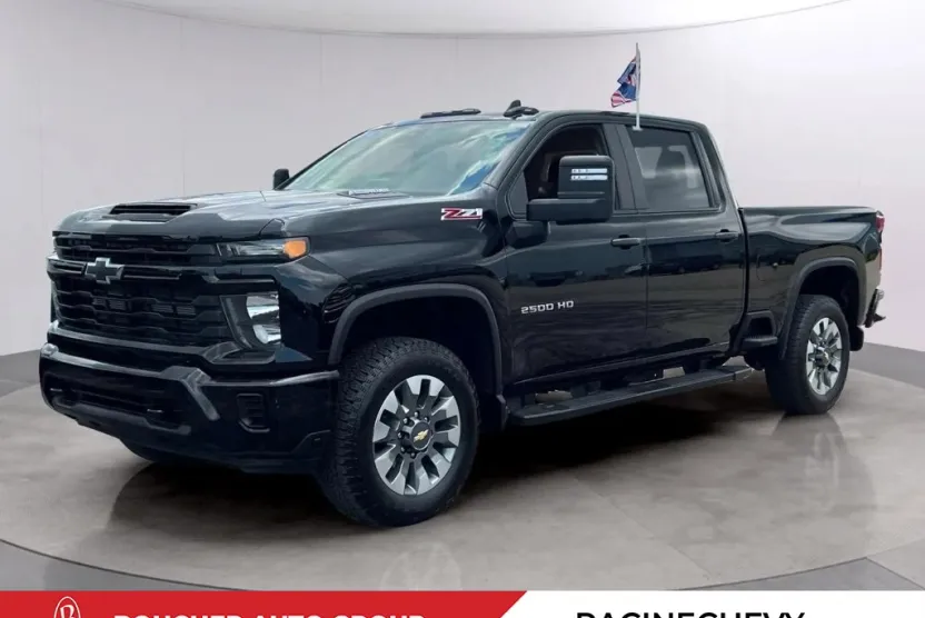 2024 Chevrolet Silverado 2500HD Custom photo 1