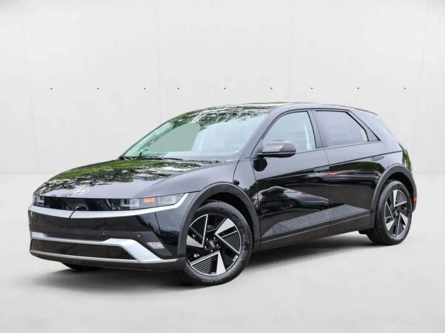 2025 Hyundai Ioniq 5 SE photo 1
