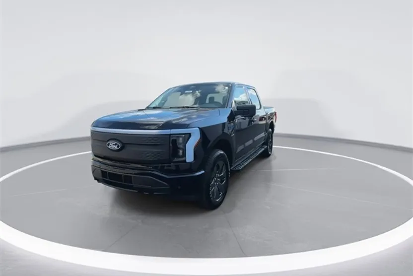 2025 Ford F-150 Lightning photo 1