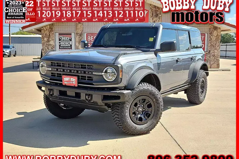 2024 Ford Bronco Black Diamond photo 1