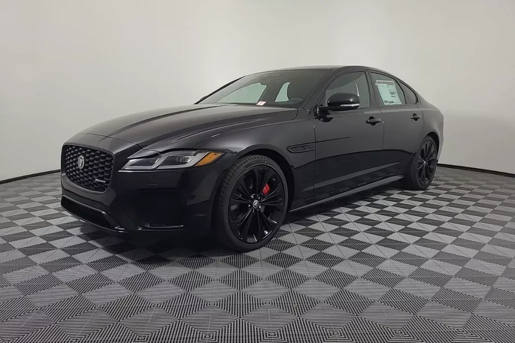 2024 Jaguar XF R-Dynamic SE photo 1