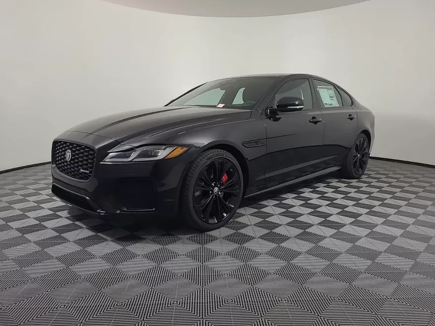2024 Jaguar XF R-Dynamic SE photo 1