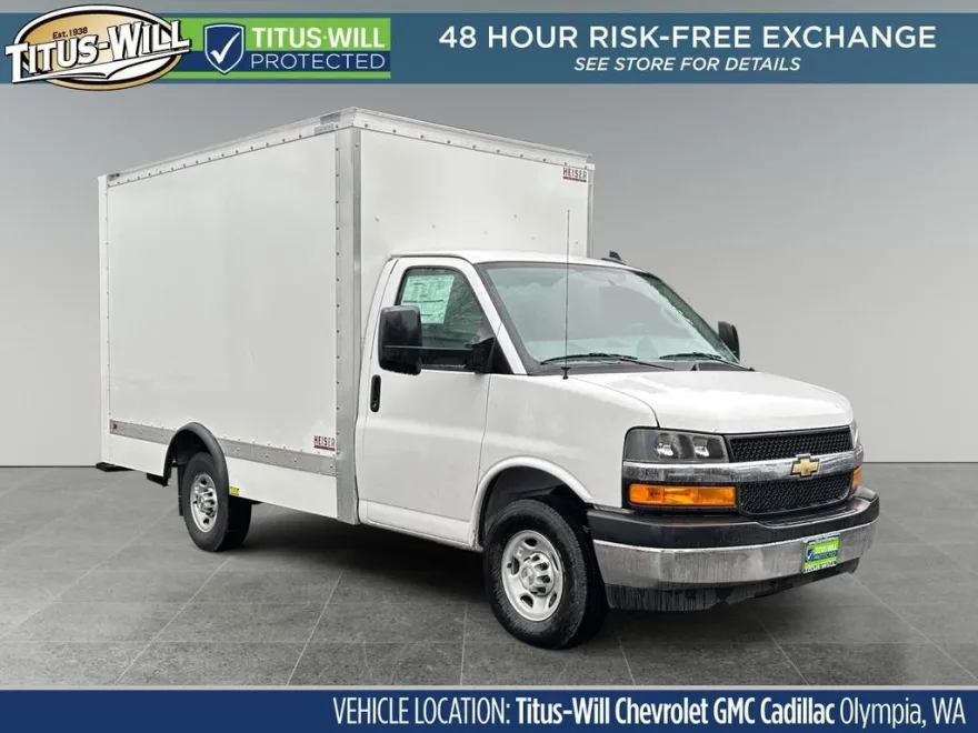 2024 Chevrolet Express 3500 Work Van Cutaway photo 1
