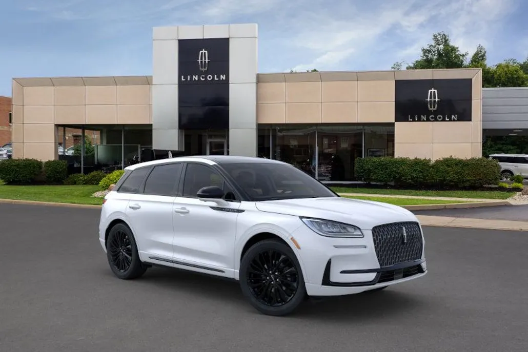 2024 Lincoln Corsair Premiere photo 1