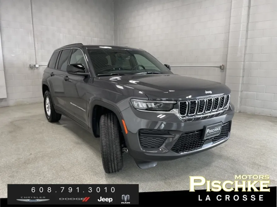 2025 Jeep Grand Cherokee Laredo photo 1