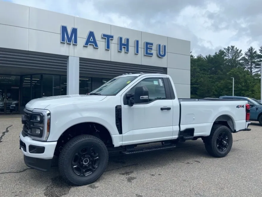2025 Ford F-250 XL photo 1