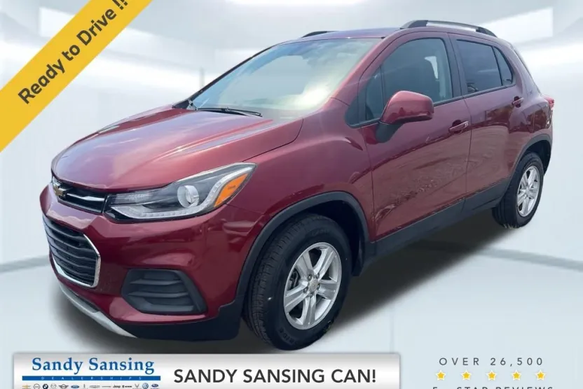 2022 Chevrolet Trax LT photo 1