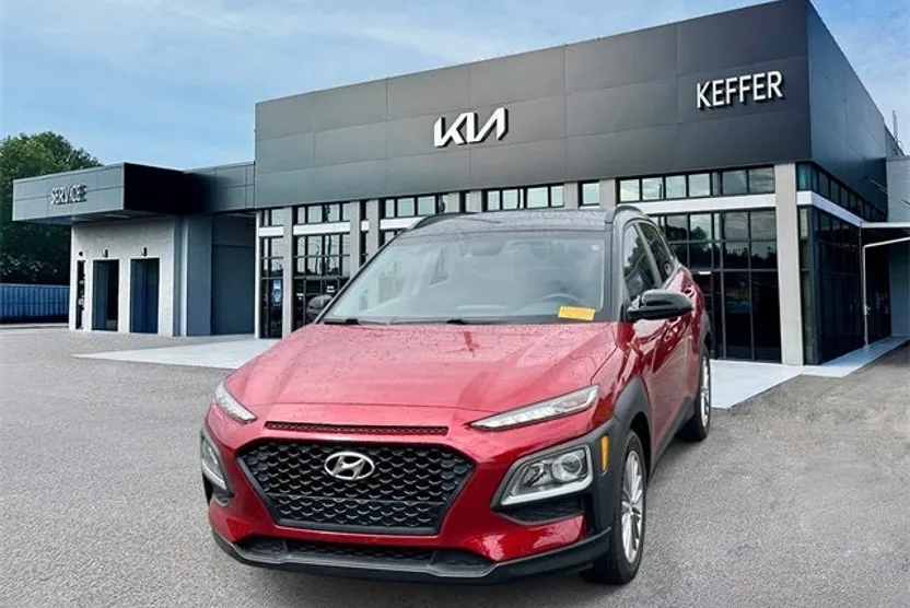 2020 Hyundai Kona SEL photo 1