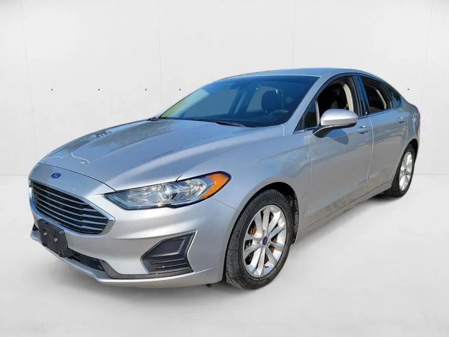 2019 Ford Fusion SE photo 1