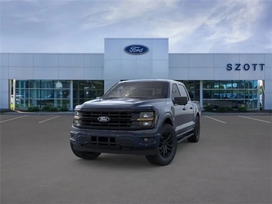 2025 Ford F-150 XLT photo 1
