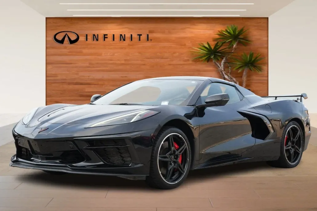 2022 Chevrolet Corvette 2LT photo 1