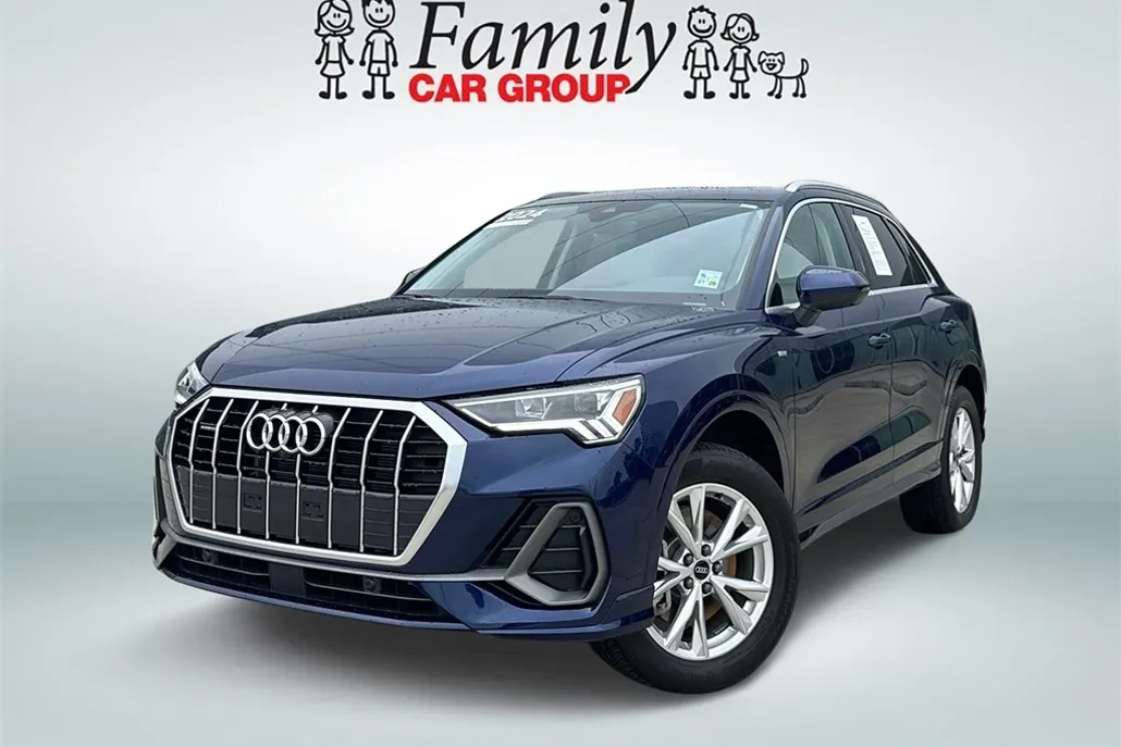 2024 Audi Q3 Premium Plus S line photo 1