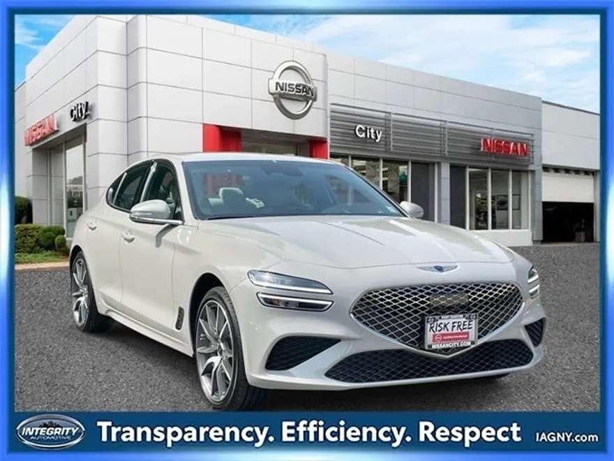 2025 Genesis G70 2.5T photo 1