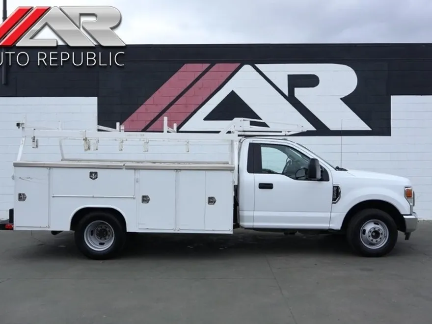 2021 Ford F-350 XL photo 1